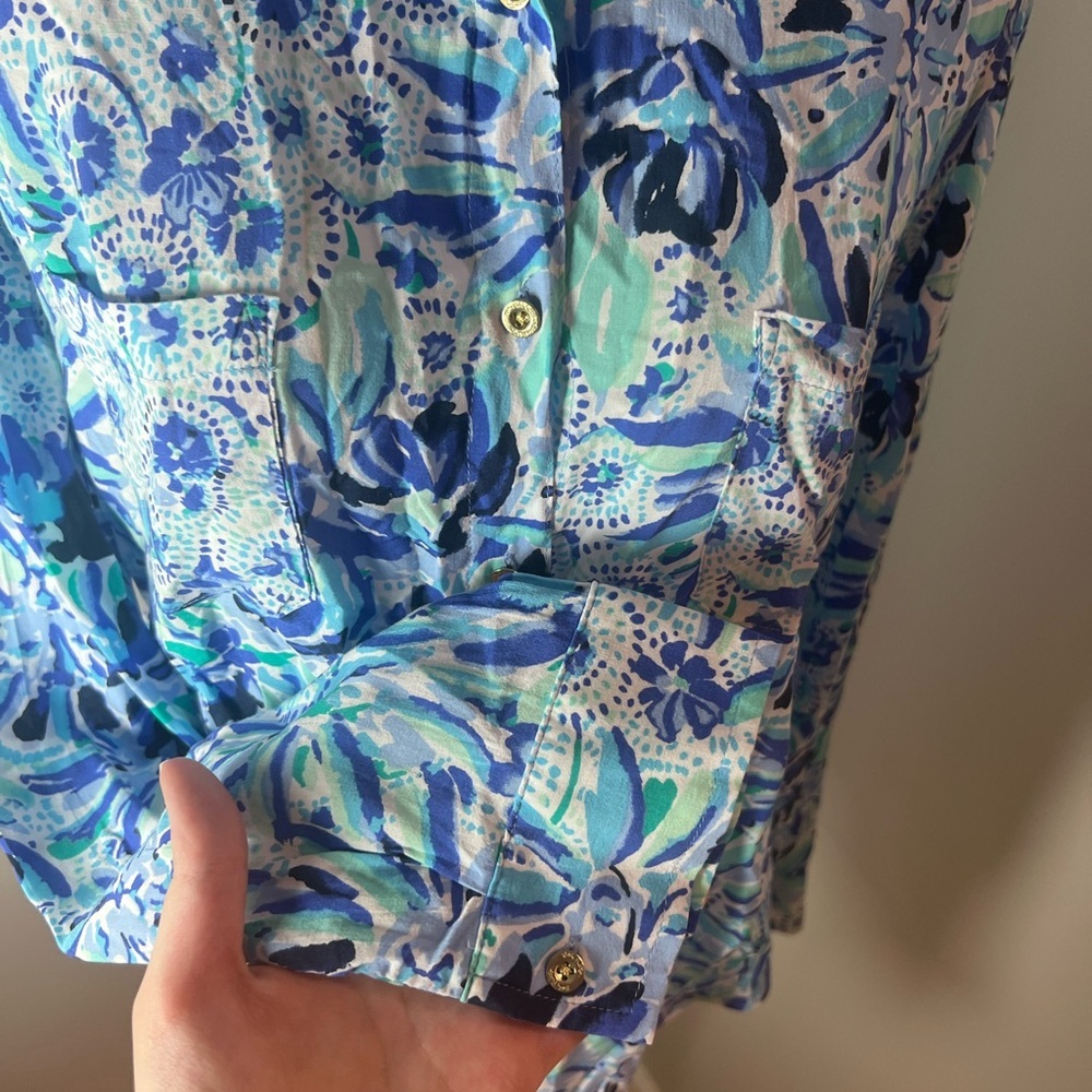Lilly Pulitzer Sea View Button Down Top Iris Blue High Maintenance Preppy Sz XXS - Picture 3 of 6